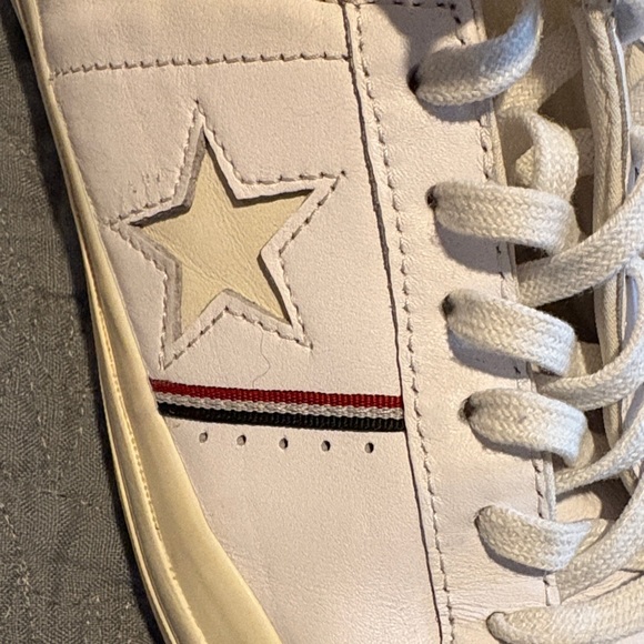 Converse White Star Sneakers with Red and Blue Accents - Picture 7 of 8